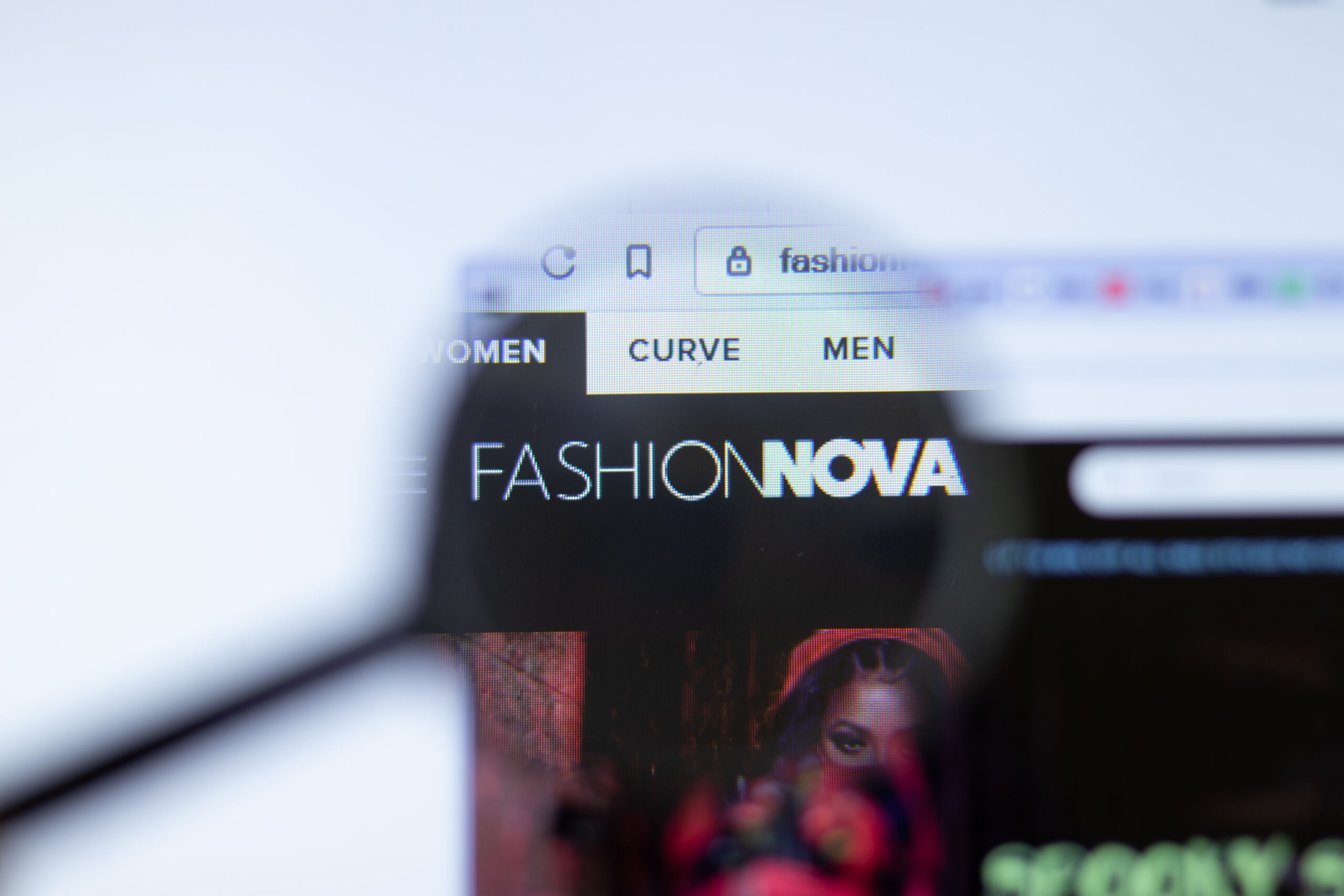why is fashion nova so popular